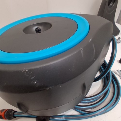 GARDENA FROST-PROOF WALL-MOUNTED AUTO-RETRACTABLE HOSE REEL - 50FT - BLACK/TURQUOISE - (MODEL: 18600-80) image 4