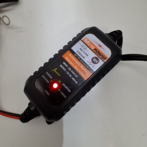 MOTOPOWER AUTOMATIC BATTERY CHARGER AND MAINTAINER, JUNIOR, 100-240V AC. - (MODEL: MP00205A) image 2
