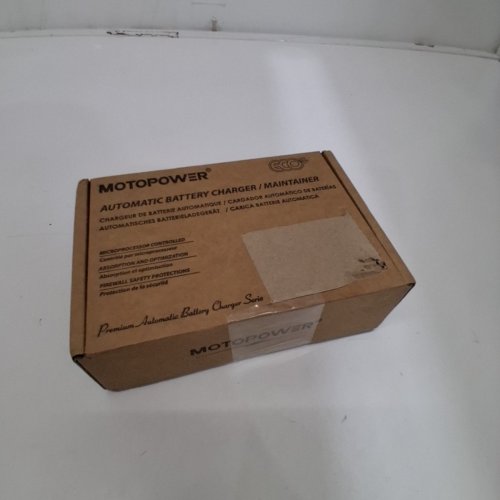 MOTOPOWER AUTOMATIC BATTERY CHARGER AND MAINTAINER, JUNIOR, 100-240V AC. - (MODEL: MP00205A) image 4