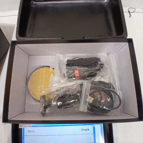 CAR GPS NAVIGATOR - 9" SCREEN - BLACK - (MODEL: J908) image 4