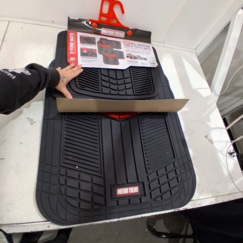 4PC MOTOR TREND ALL-WEATHER CAR AND TRUCK FLOOR MATS - BLACK (MODEL: MT-688-RD) image 2