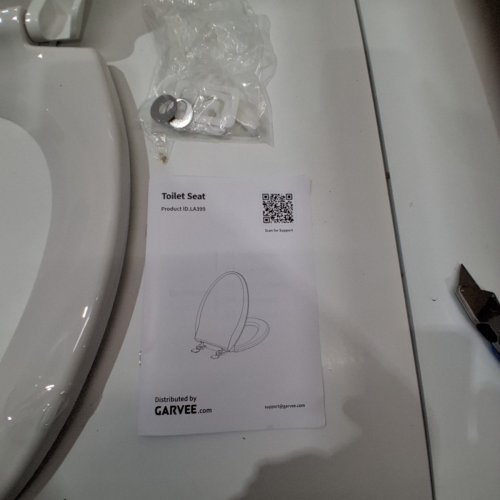 GARVEE ELONGATED SOFT CLOSE TOILET SEAT COVER / LID - 19" - WHITE (MODEL: PHO-0R8LA399) image 3