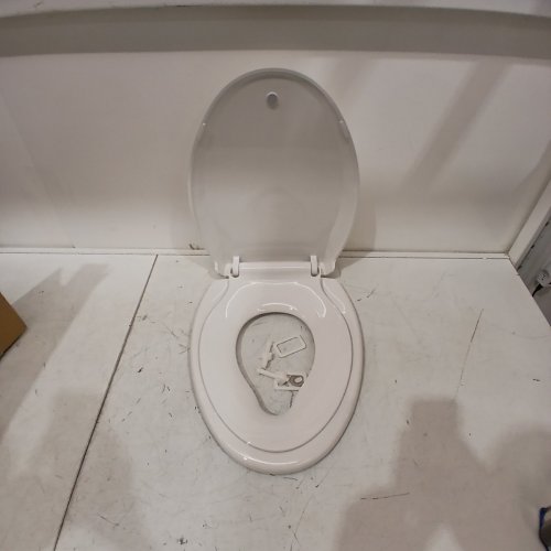 UNBRANDED ELONGATED SLOW CLOSE TOILET SEAT WITH BUILT IN TODDLER SEAT - WHITE (MODEL: PHO-0VP6OQUI) image 2