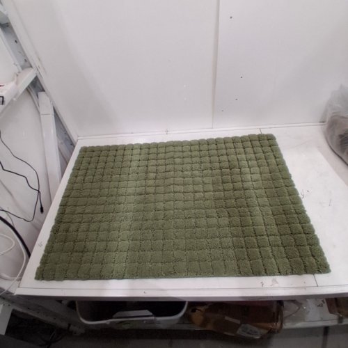 MINERAL SPRING PLUSH GRID BATH MAT - 2FT X 3FT - GREEN (MODEL: 1796299) image 2