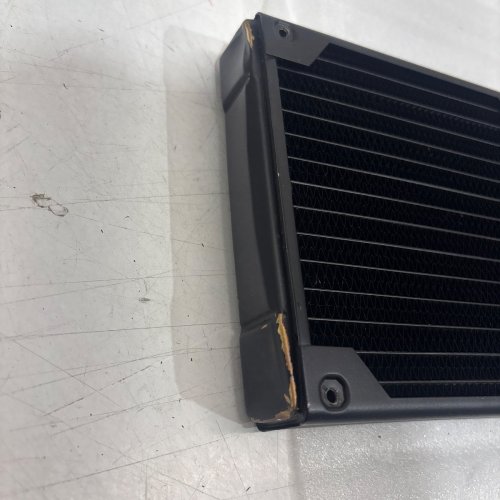 CORSAIR HYDRO X SERIES XR5 420MM WATER COOLING RADIATOR WITH TRIPLE 140MM FAN MOUNTS 17.72" X 5.5" X 1.18" - BLACK (MODEL:‎CX-9031003-WW) image 3