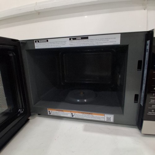 PANASONIC GENIUS INVERTER MICROWAVE OVEN - 1.2CU.FT - STAINLESS STEEL (MODEL: NN-ST67KS) image 5