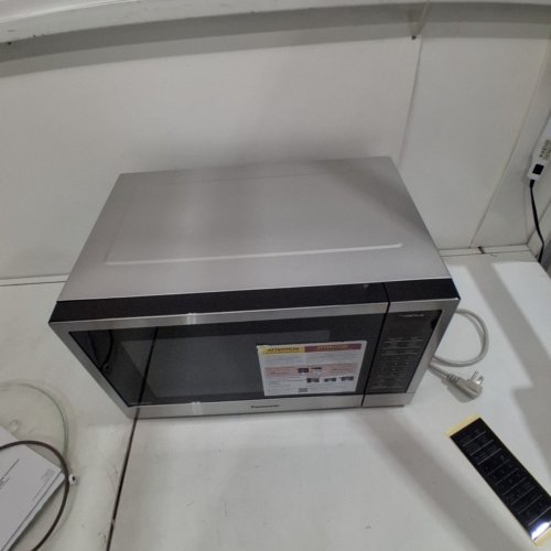 PANASONIC GENIUS INVERTER MICROWAVE OVEN - 1.2CU.FT - STAINLESS STEEL (MODEL: NN-ST67KS) image 6