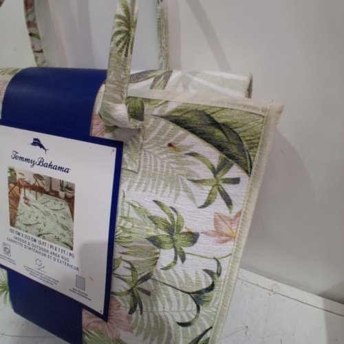 TOMMY BAHAMA INDOOR/OUTDOOR TROPICAL LEAF AREA RUG - 5FT X 7FT - MULTI-COLOUR (MODEL: 1992252) image 4