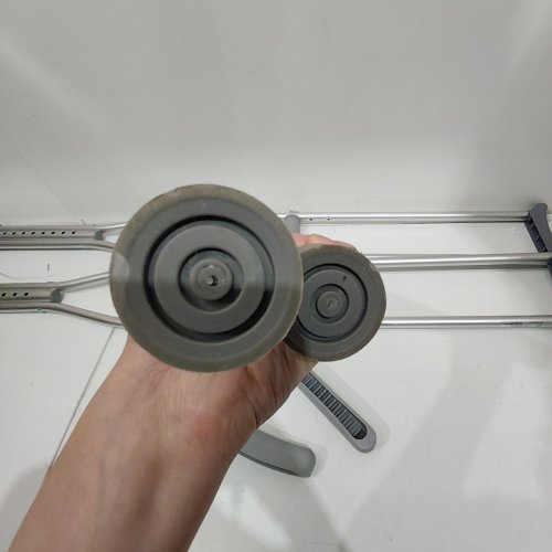 BIOS ADJUSTABLE CRUTCHES FOR ADULTS 5FT-SILVER(MODEL: 56036) image 3
