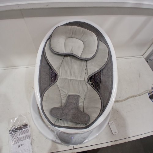 MUNCHKIN LIGHTWEIGHT SMART BLUETOOTH BABY SWING WITH NATURAL SWAY IN 5-SPEED & REMOTE - WHITE/GREY - (MODEL: MKCA0788 / 34499001) image 4