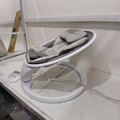 MUNCHKIN LIGHTWEIGHT SMART BLUETOOTH BABY SWING WITH NATURAL SWAY IN 5-SPEED & REMOTE - WHITE/GREY - (MODEL: MKCA0788 / 34499001) image 6