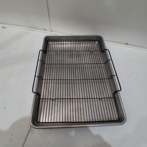 2PC NORDICWARE ALUMINUM OVEN CRISP BAKING SHEET WITH TRAY - 21.1" X 15" (MODEL: 35702CTC) image 2