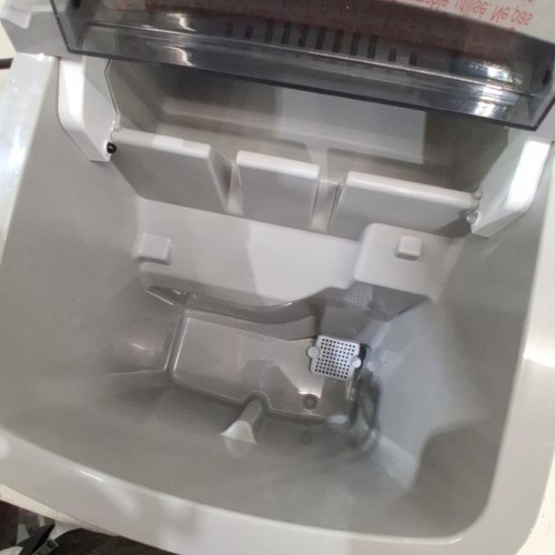 FRIGIDAIRE ICE MAKER - 26 LBS, 115 V - STAINLESS STEEL (MODEL: EFIC131-SS-SC-EP) image 4