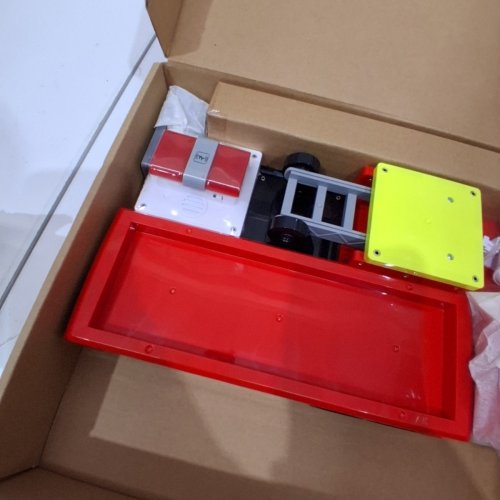 TILE TOWN FIRETRUCK MAGNETIC TILES BUILDING VEHICLE PLAYSET image 5