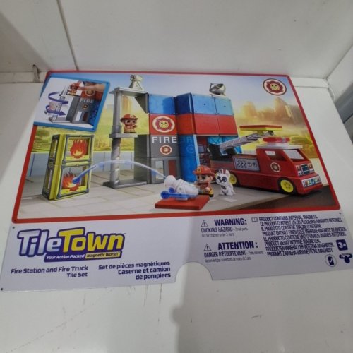 TILE TOWN FIRETRUCK MAGNETIC TILES BUILDING VEHICLE PLAYSET image 6