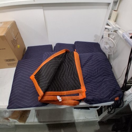 6PK VEVOR MOVING BLANKETS - 80" X 72" - NON-WOVEN & RECYCLED COTTON PACKING BLANKET - BLUE/ORANGE (MODEL: DCBYT80X72IN5J3EWV0) image 2