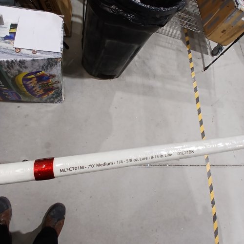 BPS BAITCASTING FISHING ROD WITH REEL - RIGHT HAND - 7FT0", 1/4-5/8 OZ LURE, 8-15 LBS LINE - RED/WHITE (MODEL: MLFC701M) image 2