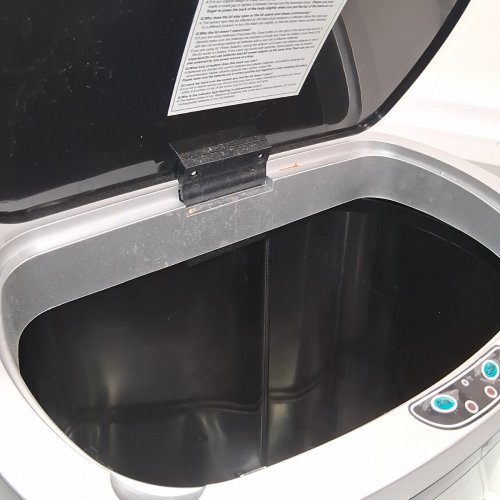 AUTOMATIC BATTERY POWERED MOTION SENSOR AND BUTTON OPERATED KITCHEN TRASH CAN - 13 GALLON CAPACITY - STAINLESS STEEL image 6