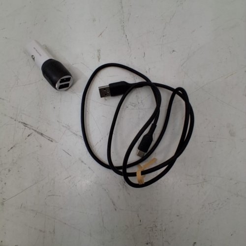 BELKIN BOOST CHARGE DUAL USB-A CAR CHARGER - 12W - BLACK (MODEL: CCE001) image 4