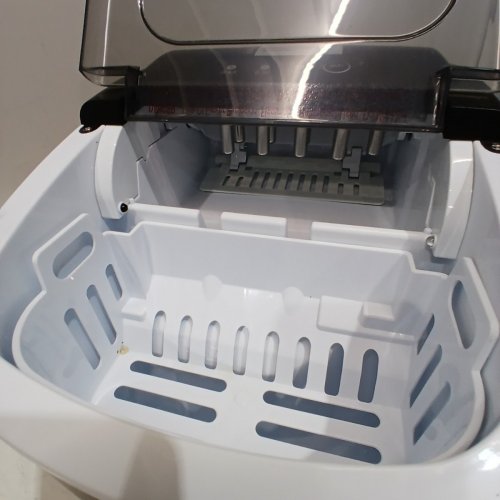 EUHOMY COUNTERTOP ICE MAKER MACHINE WITH HANDLE, BASKET AND SCOOP - MAKES 26LB/DAY - BLACK (MODEL: IM001-BBL-CAEH) image 3