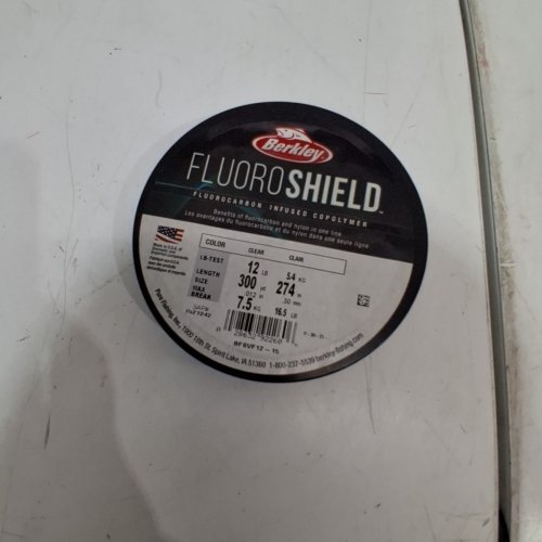 BERKLEY FLUOROSHIELD FISHING LINE - 300 YARD - 0.30 MM - 12 LBS BREAK - CLEAR image 3