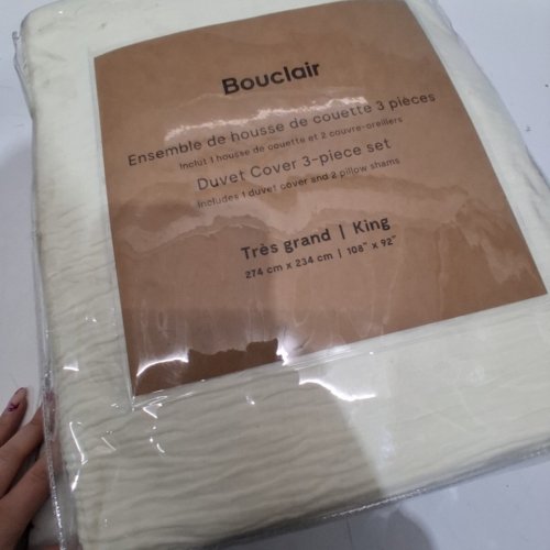 3PC BOUCLAIR DUVET COVER SET WITH PILLOWCASES- KING - CREAM image 4