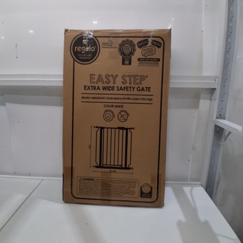 REGALO EASY STEP EXTRA WIDE BABY GATE - 30" X 29"-49" - WHITE (MODEL: 1164 EW DS) image 3
