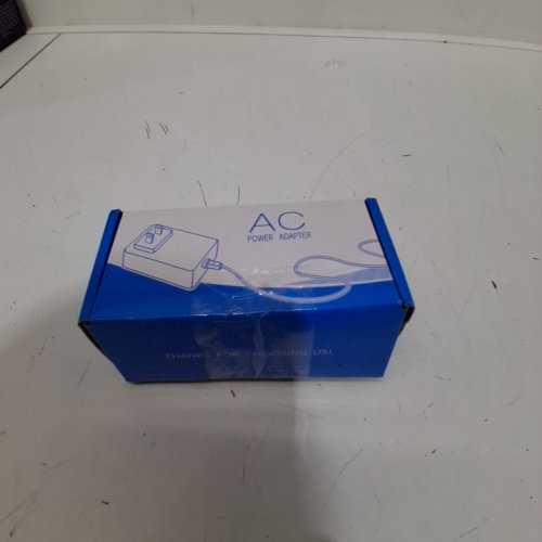 11PC AC POWER ADAPTER WITH INTERCHANGEABLE CONNECTOR TIPS image 3
