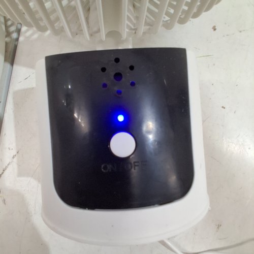 USB POWERED STANDING FAN - 31.5" - WHITE / BLACK image 2