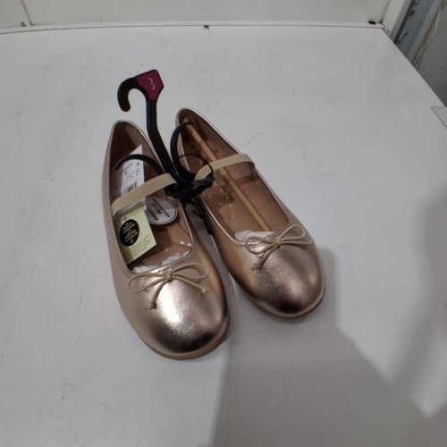 GIRLS' GEORGE METALLIC BOW FLAT SHOES - SIZE 3 - ROSE GOLD image 3
