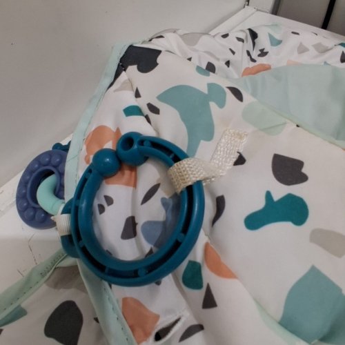FISHERPRICE SIT ME UP FLOOR SEAT / PORTABLE BABY CHAIR - 44LBS MAX - PECIFIC PEBBLE (MODEL : GKJ14) image 3