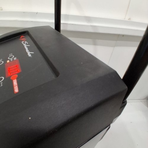 SCHUMACHER WHEELED BATTERY CHARGER AND 200A ENGINE STARTER - BLACK (MODEL: SC1353) image 4