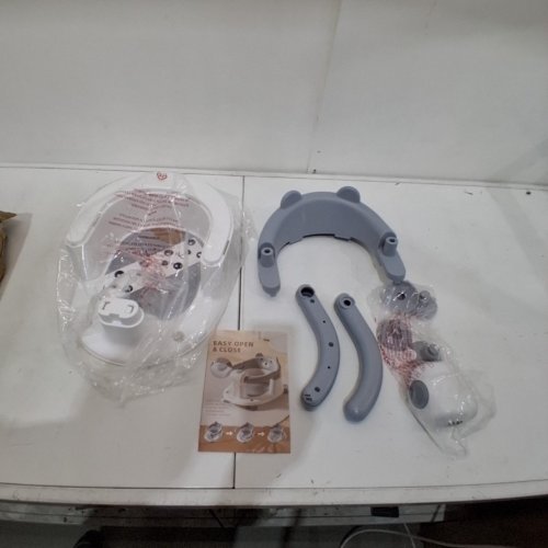 HIMOLD BABY BATH CHAIR - INFANT/NEWBORN - WHITE / GREY (MODEL: YT-8897) image 2