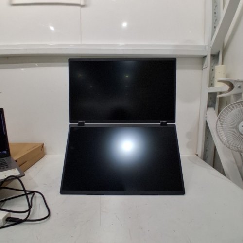 INNOVIEW 2K DUAL PORTABLE MONITOR FOLDING MONITOR 100% DCI-P3 315° ADJUSTABLE SCREEN - 18.5" - 100HZ - MATTE BLACK (MODEL: INVPM8090 image 3
