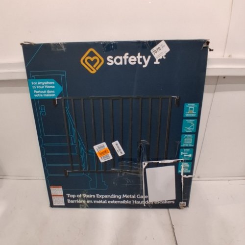SAFETY FIRST TOP OF THE STAIRS EXPANDABLE METAL BABY GATE - 27" - 42" X 28" - BLACK (MODEL: GA090CBLKF2) image 4
