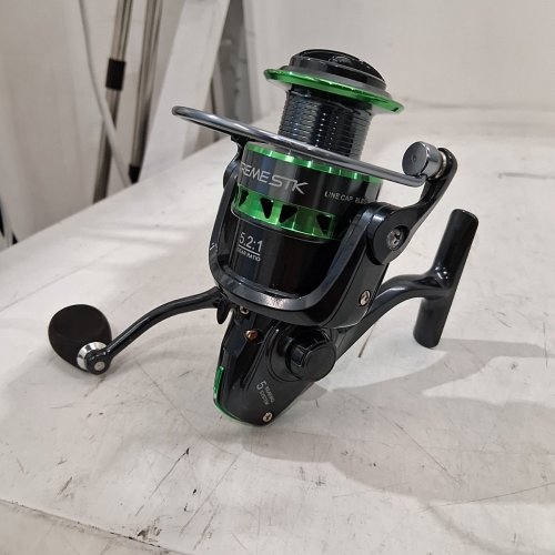 BPS EXTREME STK SPINNING REEL - 5.2:1 GEAR RATIO - LEFT HAND RETRIEVE - BLACK/GREEN (MODEL: EXTS30) image 2