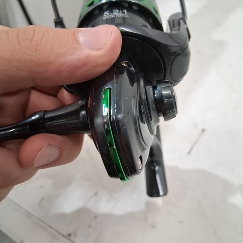 BPS EXTREME STK SPINNING REEL - 5.2:1 GEAR RATIO - LEFT HAND RETRIEVE - BLACK/GREEN (MODEL: EXTS30) image 4