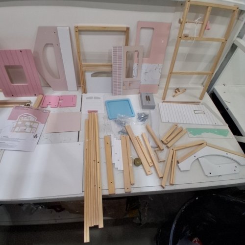 ROBUD WOODEN DOLLHOUSE WITH 6 ROOMS AND 29-PCS FURNITURE SET - PINK (MODEL: ‎RB-WDH16) image 5