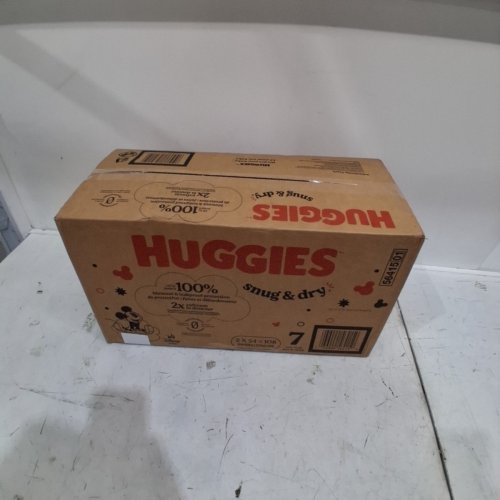 108PK HUGGIES MICKEY MOUSE SNUG AND DRY DIAPERS WITH TRIPLE LAYER PROTECTION - SIZE 7 image 2