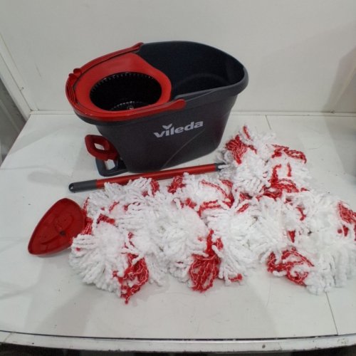 6PC VILEDA EASY WRING AND CLEAN MICROFIBRE MOP AND BUCKET WITH POWER SPIN WRINGER AND REFILLS - 22"-48" - BLACK/RED (MODEL: 134289) image 2