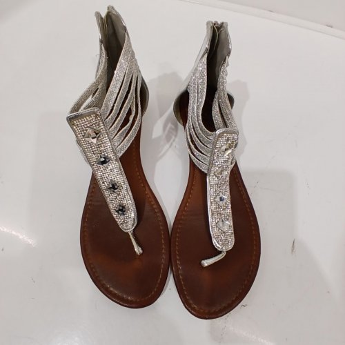 WOMEN'S DAISY FUENTES EMBELLISHED THONG SANDALS - SIZE 10 - SILVER / BROWN image 2