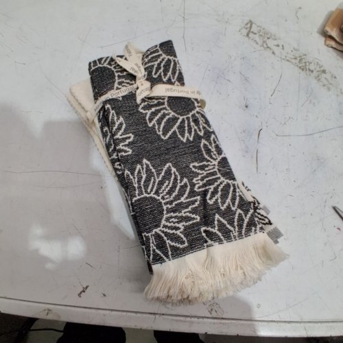6PK MADE IN PORTUGAL KITCHEN TOWELS - 20" X 28" - BLACK/WHITE (MODEL: 3400770) image 3