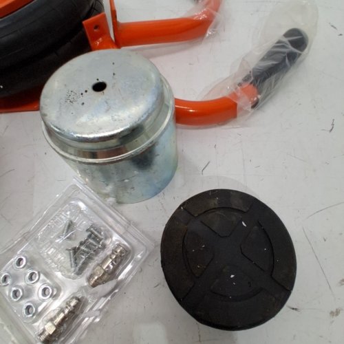 VEVOR PNEUMATIC LIFTING AIR JACK - 3TON - ORANGE/BLACK - (MODEL:ZG-G(A)) image 4