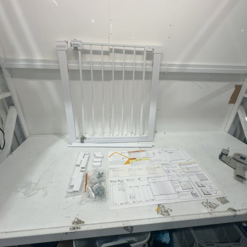 SAFETY 1ST EASY INSTALL WALK THROUGH BABY GATE - 29" - 38" X 28" - WHITE (MODEL: GA105CWHOF2) image 2