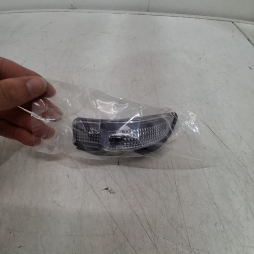 LEFT MIRROR TURN SIGNAL LAMP HOUSING COMPATIBLE WITH TOYOTA YARIS (2011-2019) image 2