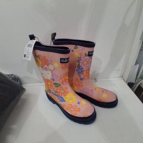 WOMENS HELLO KITTY FLORAL RUBBER RAIN BOOTS - SIZE 7 - PINK/FLORAL (STYLE: 27HELLOKITTYM26) image 2