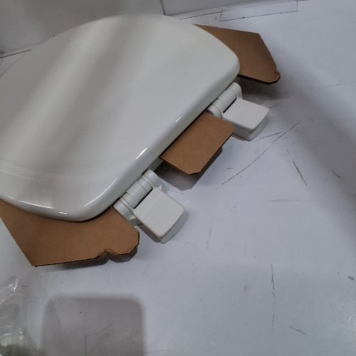 MAYFAIR BY BEMIS CAMERON ROUND ENAMELED WOOD TOILET SEAT - 17" X 14" - BISCUIT/LINEN BEIGE - (MODEL: 841EC 346) image 4