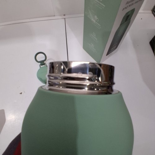 MOMCOZY PORTABLE BEVERAGE WARMER WITH DUAL HEATING MODES FOR BREAST MILK & WATER - 17OZ CAPACITY - PALE GREEN (MODEL: MW05) image 4