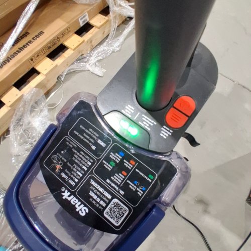 SHARK CARPET XPERT WITH STAIN STRIKER CARPET CLEANER WITH STAIN CREVICE AND HOSE ATTACHMENTS (MODEL: EX200C) image 2