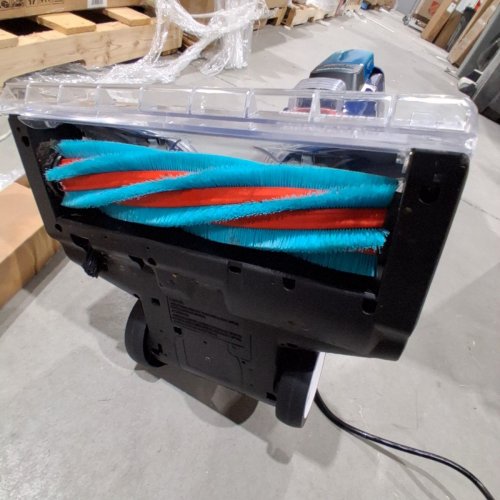 SHARK CARPET XPERT WITH STAIN STRIKER CARPET CLEANER WITH STAIN CREVICE AND HOSE ATTACHMENTS (MODEL: EX200C) image 6